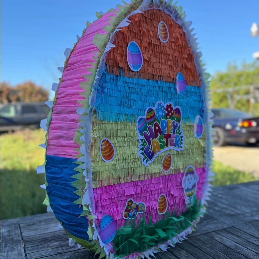 EASTER PIÑATA - Picture 2 of 3